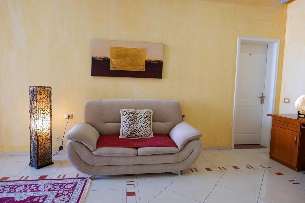 Hotel Lindi Sarande Exterior photo