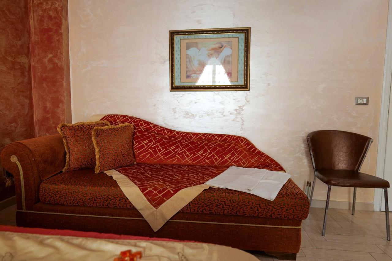 Hotel Lindi Sarande Exterior photo